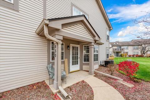 650 Lancaster Cir, Elgin, IL 60123 photo 3