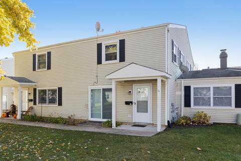 328 Joan Ct #B, Bartlett, IL 60103 photo 1