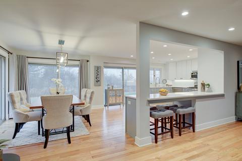 17 W561 White Pine Rd, Addison, IL 60101 photo 9