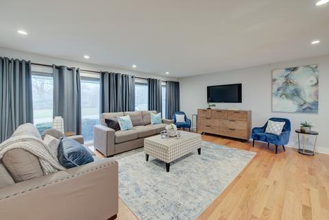 17 W561 White Pine Rd, Addison, IL 60101 photo 3
