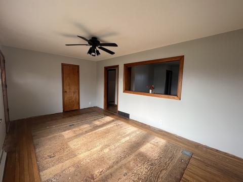 208 E Washington St, Towanda, IL 61776 photo 5