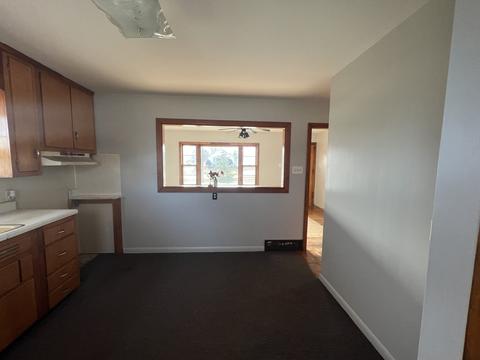 208 E Washington St, Towanda, IL 61776 photo 6
