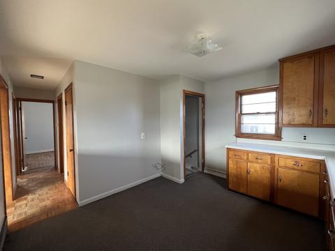 208 E Washington St, Towanda, IL 61776 photo 7