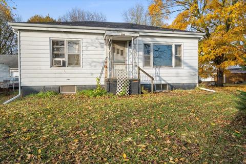 208 E Washington St, Towanda, IL 61776 photo 1