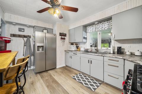 10165 Tabler Rd, Morris, IL 60450 photo 6
