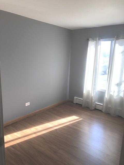 279 Gregory St #2, Aurora, IL 60504 photo 9
