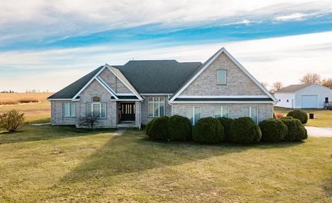 2019 E Kentucky Rd, Beecher, IL 60401 photo 2