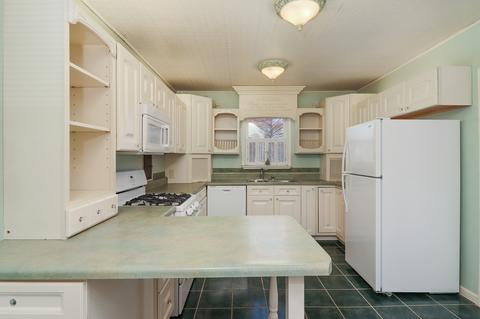 500 Manchester Rd, Normal, IL 61761 photo 7