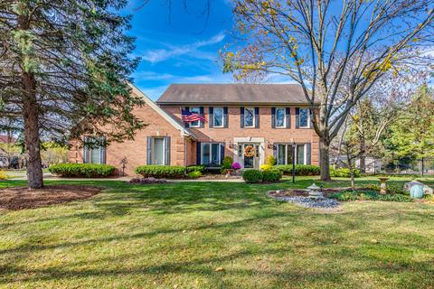 800 Applegate Ave, West Chicago, IL 60185 photo 1
