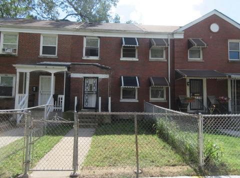 729 E 105th Pl, Chicago, IL 60628 photo 1