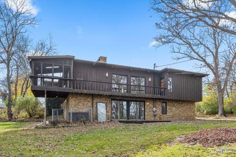 1548 Chestnut St, Elgin, IL 60120 photo 29
