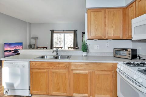 4043 Oak Tree Ln, Plainfield, IL 60586 photo 11