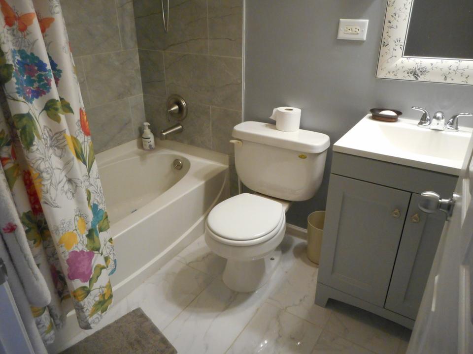  743 E Fullerton Ave #112, Glendale Heights, IL 60139 photo 15