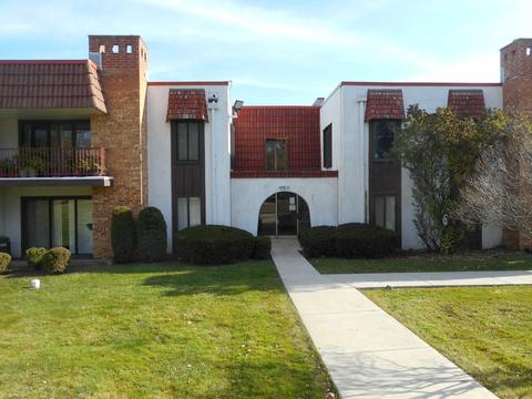 743 E Fullerton Ave #112, Glendale Heights, IL 60139
