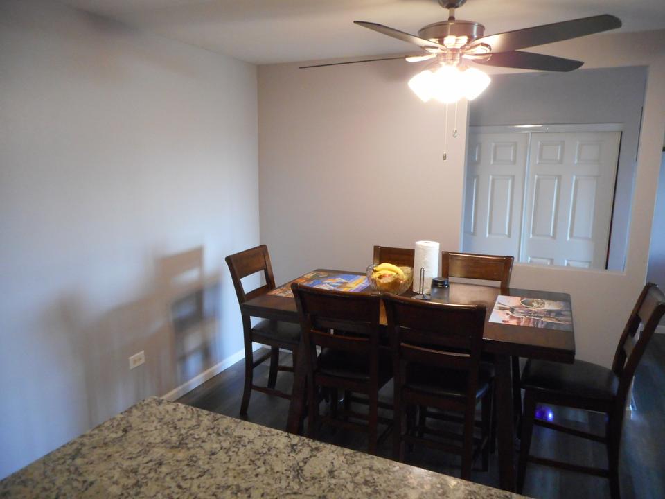  743 E Fullerton Ave #112, Glendale Heights, IL 60139 photo 11