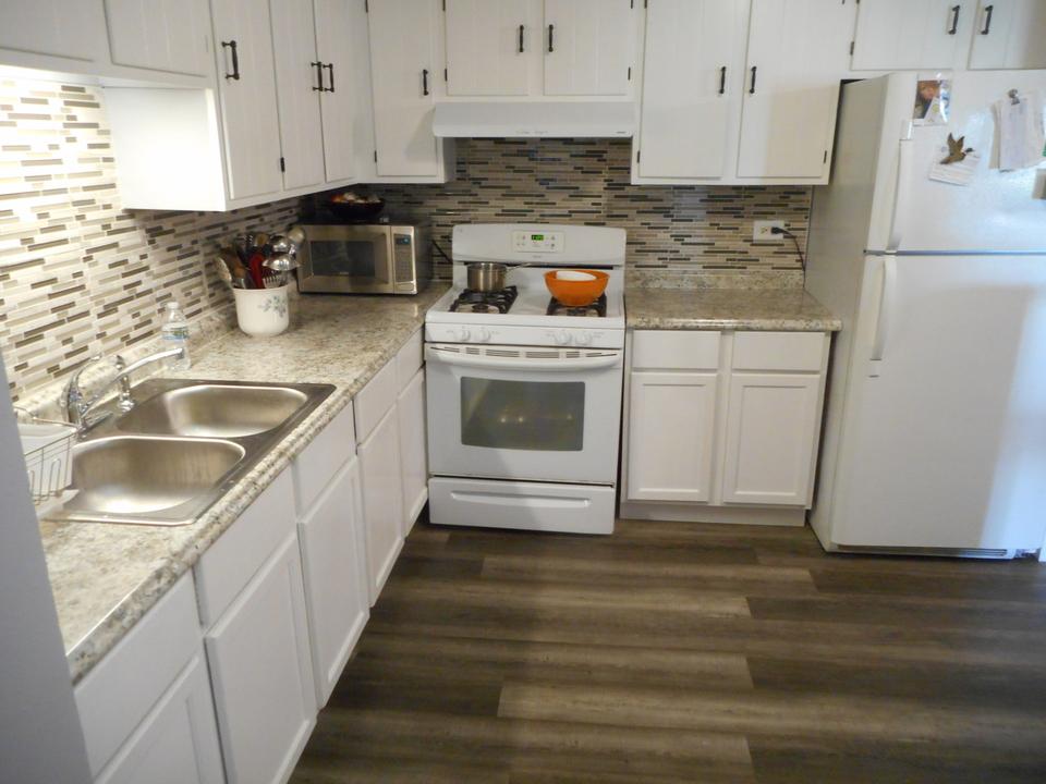  743 E Fullerton Ave #112, Glendale Heights, IL 60139 photo 8