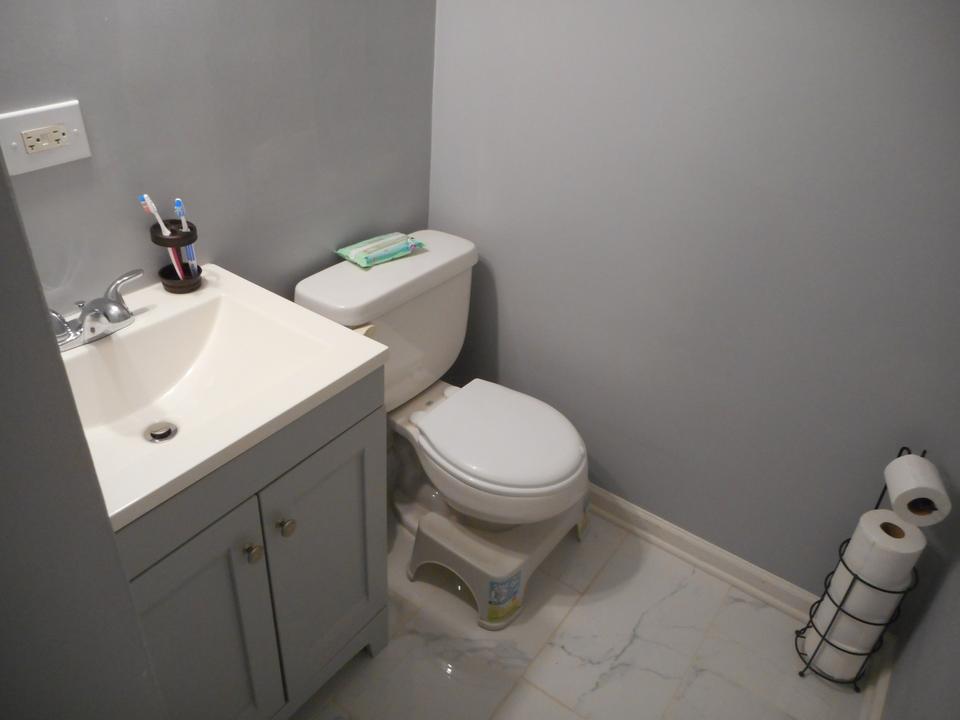  743 E Fullerton Ave #112, Glendale Heights, IL 60139 photo 13