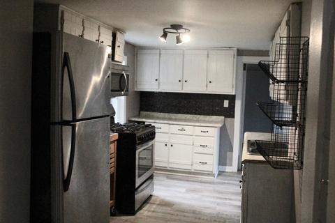 827 Pine St, Ottawa, IL 61350 photo 5