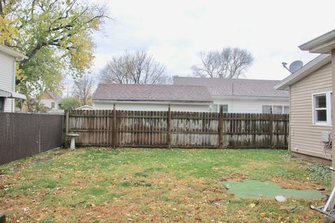 827 Pine St, Ottawa, IL 61350 photo 12