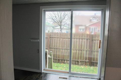 827 Pine St, Ottawa, IL 61350 photo 10