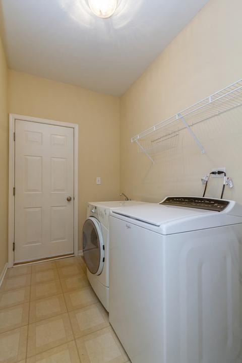 3040 Bridgeham St, Elgin, IL 60124 photo 16