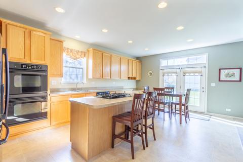 3040 Bridgeham St, Elgin, IL 60124 photo 7
