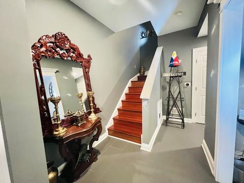 131 Dawson Dr, Elgin, IL 60120 photo 4
