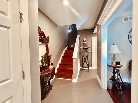 131 Dawson Dr, Elgin, IL 60120 photo 2