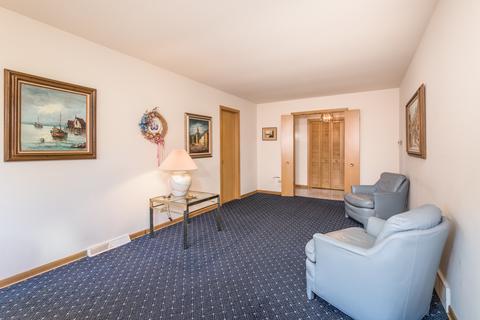 1744 E Corktree Ln, Mount Prospect, IL 60056 photo 5