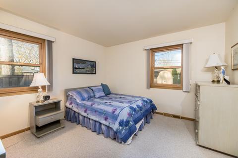 1744 E Corktree Ln, Mount Prospect, IL 60056 photo 17