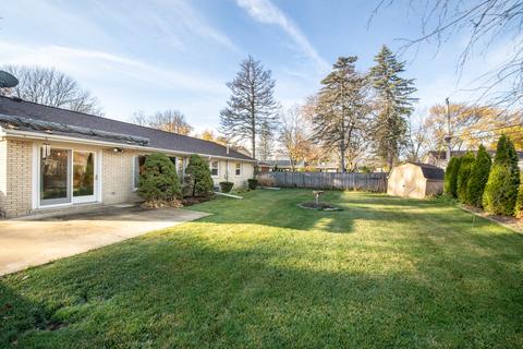 1744 E Corktree Ln, Mount Prospect, IL 60056 photo 22