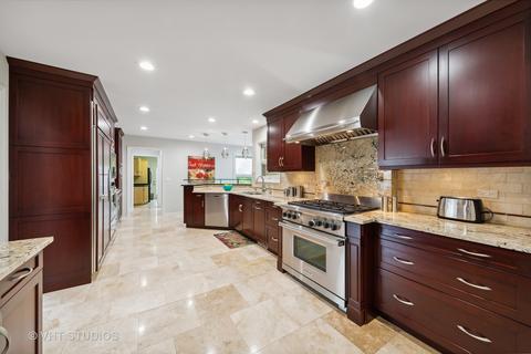 325 Old Post Rd, Northbrook, IL 60062 photo 9
