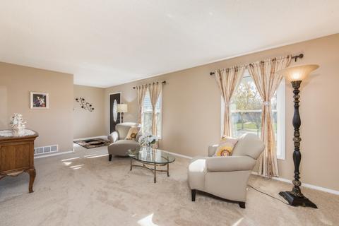 1020 Concord Dr, Bartlett, IL 60103 photo 5