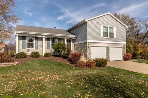 1020 Concord Dr, Bartlett, IL 60103 photo 2