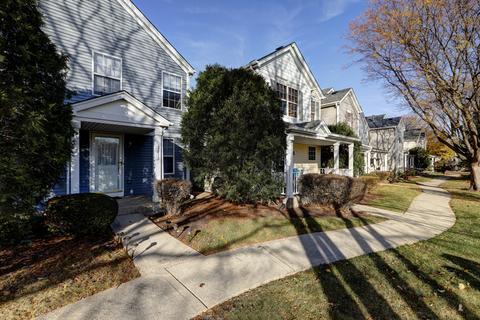 2213 Dalewood Ct, Plainfield, IL 60586 photo 2