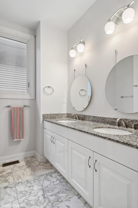 1413 S Emerald Ave, Chicago, IL 60607 photo 13