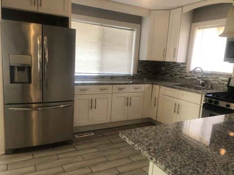 735 E 155th Pl, Phoenix, IL 60426 photo 2