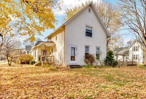 220 S 6th St, West Dundee, IL 60118 photo 1