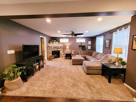 205 W Park St, Morrison, IL 61270 photo 10