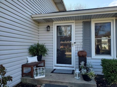 302 S Western Ave, Bartlett, IL 60103 photo 2