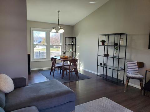 302 S Western Ave, Bartlett, IL 60103 photo 5