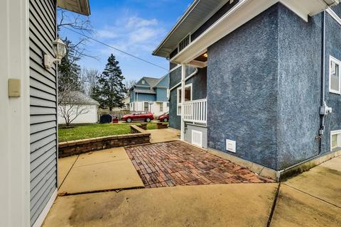 1039 Prospect St, Elgin, IL 60120 photo 40