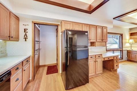 1039 Prospect St, Elgin, IL 60120 photo 17