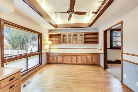 1039 Prospect St, Elgin, IL 60120 photo 12