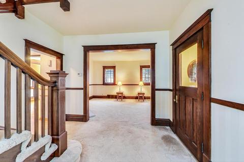 1039 Prospect St, Elgin, IL 60120 photo 8