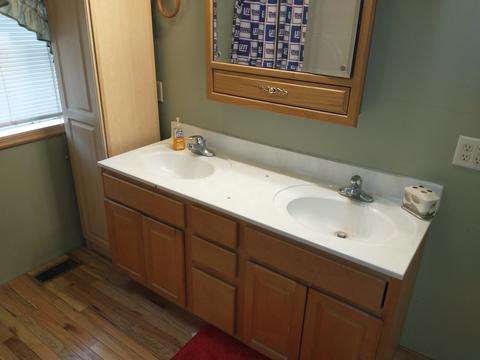 304 E North St, Colfax, IL 61728 photo 4