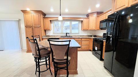 511 E Juniper Ln, Bradley, IL 60915 photo 8