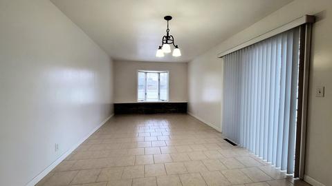 511 E Juniper Ln, Bradley, IL 60915 photo 5