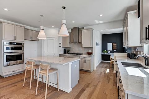 600 N Highlander Way, Addison, IL 60101 photo 10