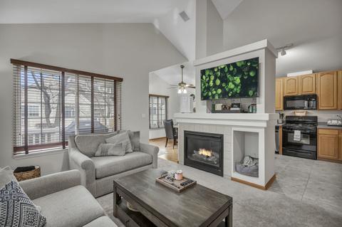 352 New Haven Dr, Cary, IL 60013 photo 3